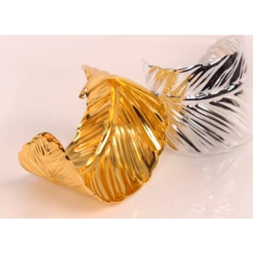 Fashion hotel restaurant simple leaves napkin buckle towel buckle modern model room feather napkin ring napkin ring