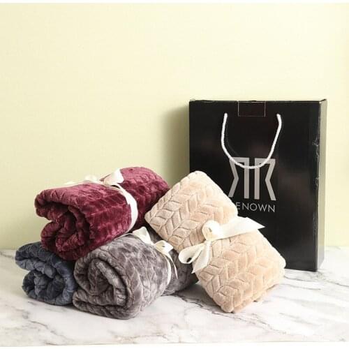 Light Thin Mechanical Wash flannel Blanket Plaids super warm soft blankets throw on Sofa/Bed/ Travel patchwork solid Bedspread