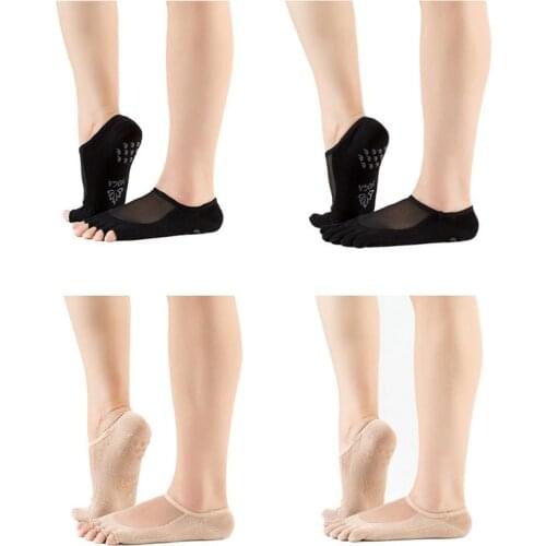 2019 New Breathable Non-Skid Womens Yoga Sports Open Toe Topper Socks Skin-friendly Half Socks Forefoot Padded Cushion Socks