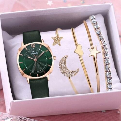 4 PCS Bracelet Set Women Simple Wristwatches Luxury Ladies Leather Quartz Sports Watches Reloj Mujer For Gift Clock
