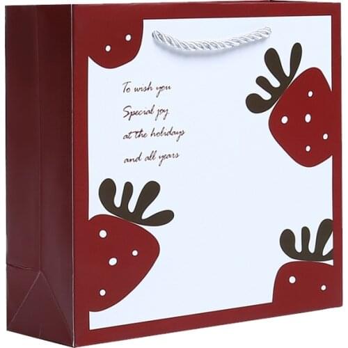10pcs /lot Sweet Strawberry Paper Gift Bags Stationery Gift Storage Bags
