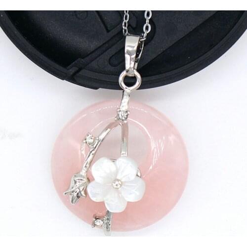 Trendy-beads Popular Silver Plated Round Hollow Natural Rose Pink Quartz with Flower Pendant Link Chain Necklace