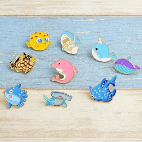MINGQI Creative cartoon animal brooches Fish Seahorse Dolphin alloy Enamel pins women jewelry Badge shirt bag accessories gift