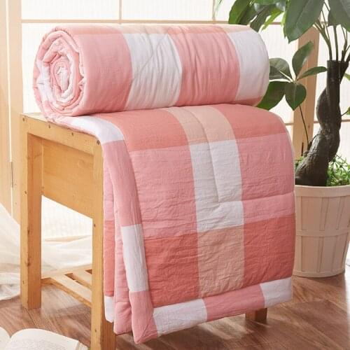 New Arrival Fashion Home Textile Summer Quilt Blankets Grid Summer Comforter Bed Cover Quilting Suitable for Adults Kids