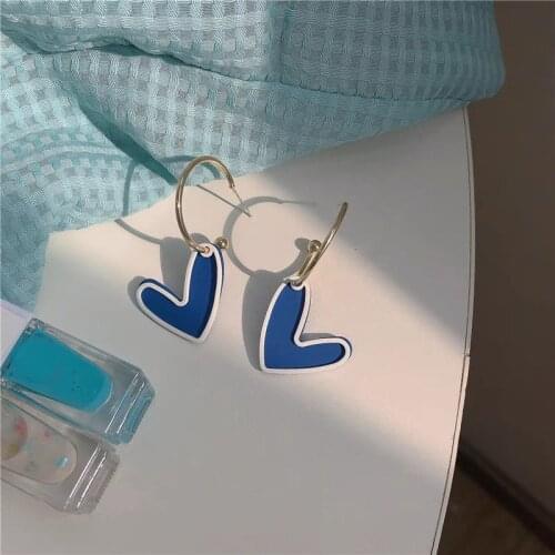 Origin Summer Temperament Love Heart Contrast Color Dangle Earring for Women Girls Delicate Blue White Metal Earring Jewelry