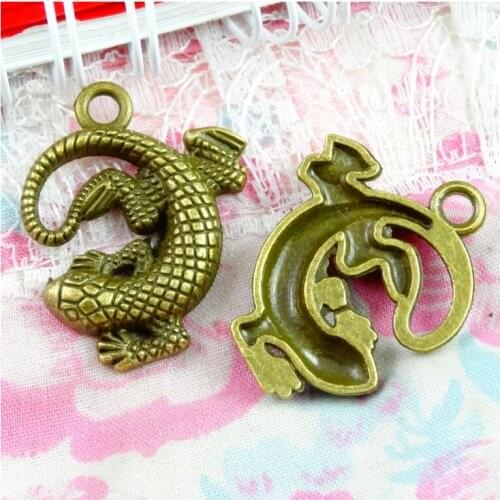 20pcs/lot Charms Gecko Lizard 31*24.5MM Antique Bronze Color Pendants Making DIY Accessories