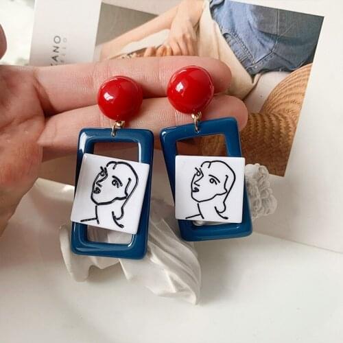 Korean retro simple oil painting wind asymmetric minority earrings high sense small fresh girl earringswithout ear hole ear clip