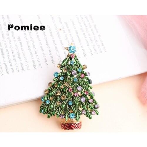 Pomlee New Christmas Tree Brooches for Women Rhinestone Inlay Fashion Jewelry Festival Brooch Good Gift Winter Coat Cap Pin