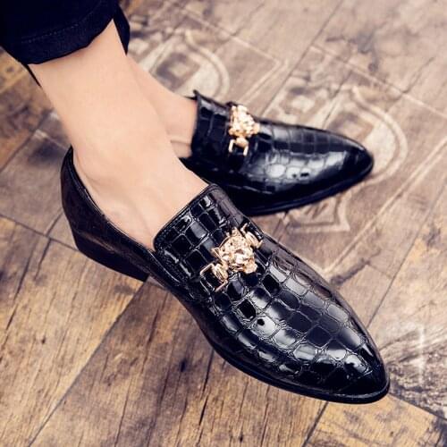 Men Dress Italian Leather Shoes Slip On Fashion Men Leather Moccasin Glitter Formal Male Shoes Pointed Toe Shoes For Men