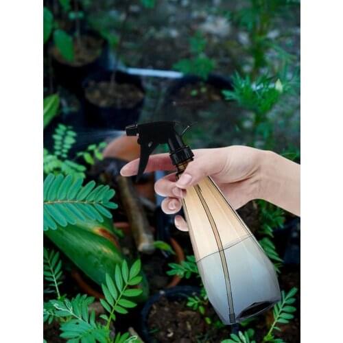 Plastic Spray Bottle Plant Watering Glass Kitchen Car Cleaning Nozzle Can Be Adjusted Transparent Body Emerald Green Tea Brown