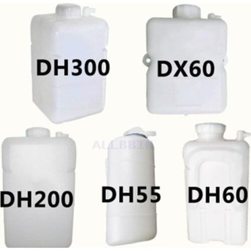 For Daewoo Doosan DX55 60 220 300 Excavator auxiliary water tank Water storage tank Spare small kettle Excavator Accessories