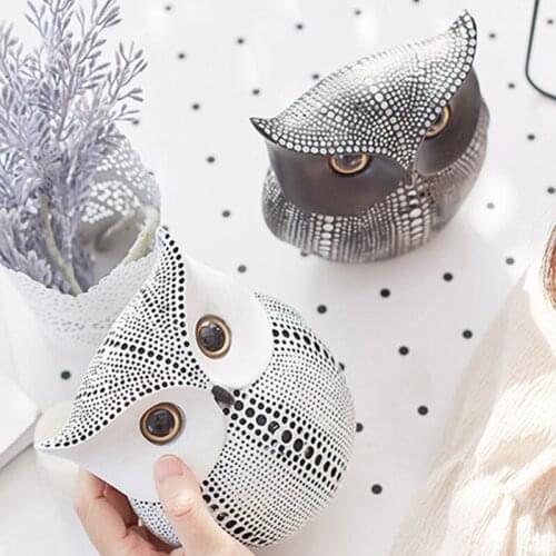 Minimalist Craft White Black Owls Animal Nordic Style Figurines Resin Miniatures Home Decoration Living Room Ornaments Crafts