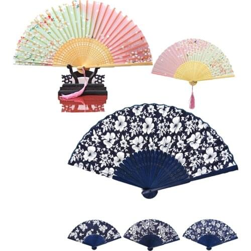 Vintage Chinese Japanese Fabric Floral Spun Silk Flower Printing Hand Fan Folding Hollow Carved Hand Fan Party Wedding Supplies