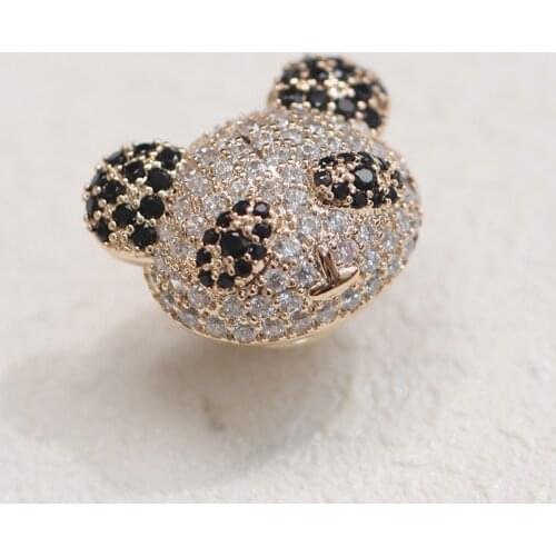 New Korean version with panda head pin cardigan pin animal brooch for men and women