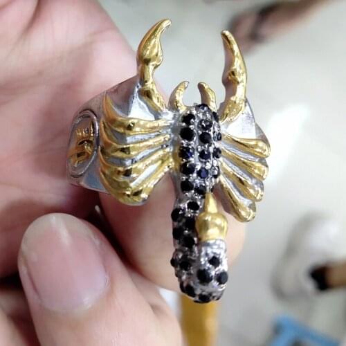 Personality Classical Women Men Scorpion Ring Fashion Jewelry Stainless Steel CZ Cool Exaggerated Personality Animal Male Ring