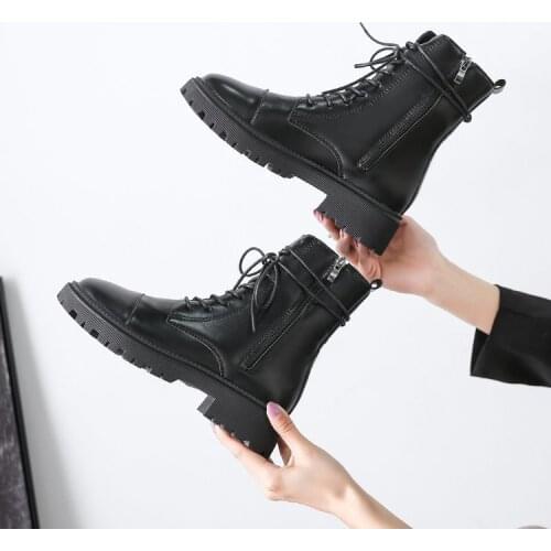 Womens boots with thick soles 2021 new Martin boot spring and autumn single boot black motorcycle middle leg ankle boot