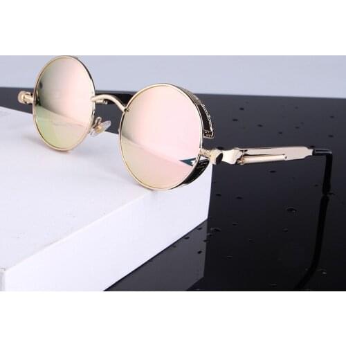 European and American Personalized Polarizing Sunglasses 2018 New Anti Ultraviolet Screen Red Same Type of Quick Selling Glasses