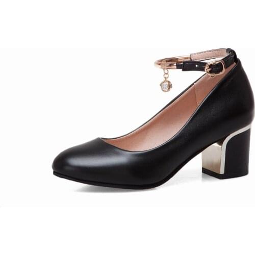 19 years spring new high contracted joker with thick with round head 32-43 yards shallow mouth strap sandals