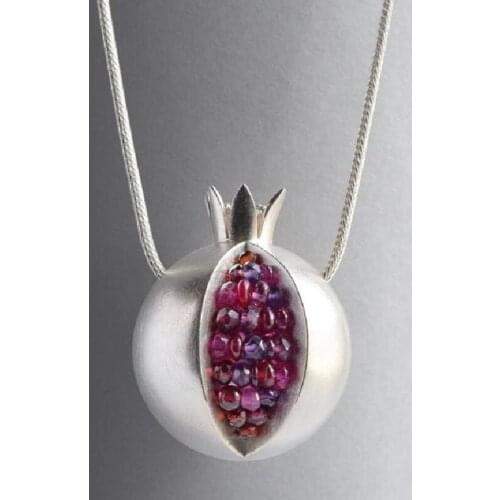 2020 Vintage Unique Gold Silver Color Pomegranate Pendant Necklaces for Women Female Wedding Charm Chain Necklace Jewelry Gifts