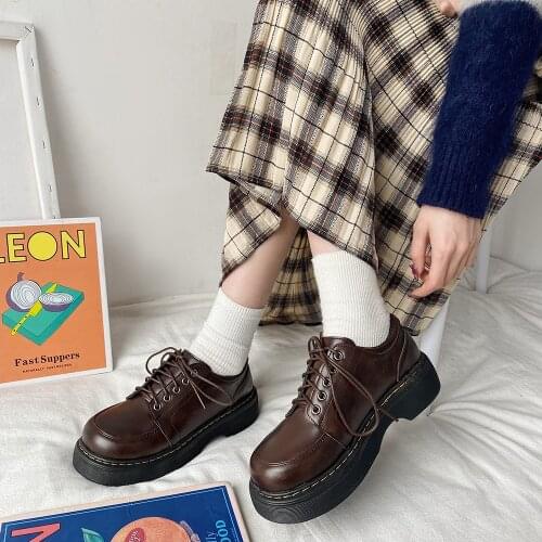 Female 2021 spring and autumn new college style Korean style all-match platform small leather shoes fashion lace-up shoes