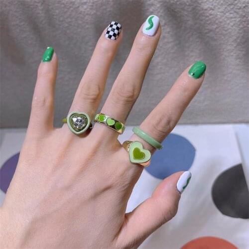 2021 New Kpop Vintage Trend Green Geometric Love Heart Acrylic Crystal Metal Rings for Women Aesthetic Jewelry Party Gifts
