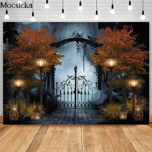 Halloween Scary Castle Photoshoot Backdrop Child Portrait Backgrounds for Photography Studio Ancient Iron Gate Lantern Decor