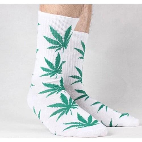 Men Women Cycling Basketball Ciclismo Sports Natural Hiking Nurse Threaded Tube Maple Leaf Socks Ciclismo Naturehike Socks