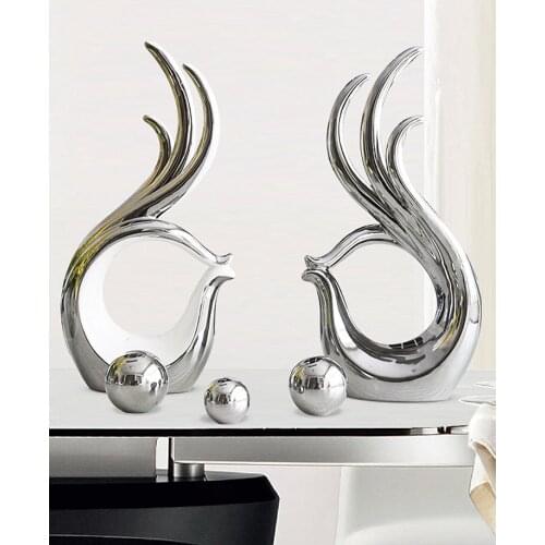 Modern Holding Hands Ceramic Accessories Home Livingroom Desktop Figurines Decoration TV Cabinet Ornaments Crafts Wedding Gifts