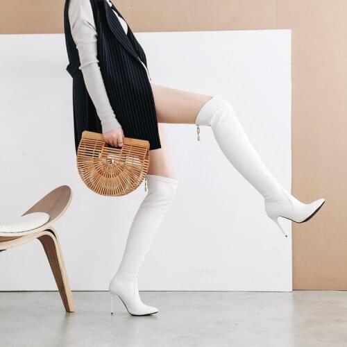 Autumn and winter 2019 show thin high heels knee high boots thin heels pointed womens leather boots Knight boots zipper high bo