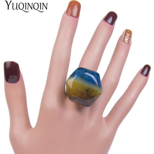 Fashion Vintage/Engagement Women Rings Big/Large Finger Ring for Girls Colorful Geometric Resin Acrylic Ring Simple Punk Jewelry