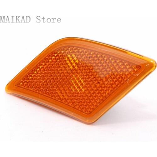 Turn Signal Side Marker Light for Mercedes-Benz W204 C180 C200 C280 C300 C320 C350 C220 C250 C63 A2048200221