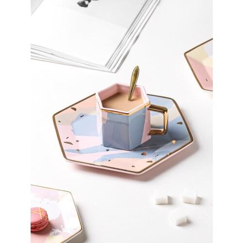 Ins Popular Ceramic Cup With Handgrip Luxurious Europe Style High Quality Cutlery Coffee Tea Cups Hexagon Plates Gold Inlay