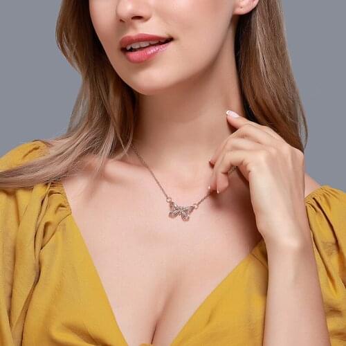 Hollow Small Butterfly Necklace Simple Clavicle Chain Shiny Rhinestone Animal Pendant Necklaces for Women Female Jewelry Gifts