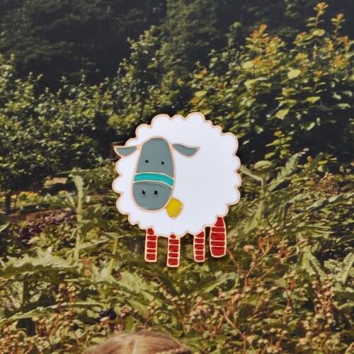 Cartoon Sheep Metal Enamel Pins Badge Wool White Cloud Leg Ears Eating Creative Backpack Animal Jewelry Brooch Gifts Wholesale