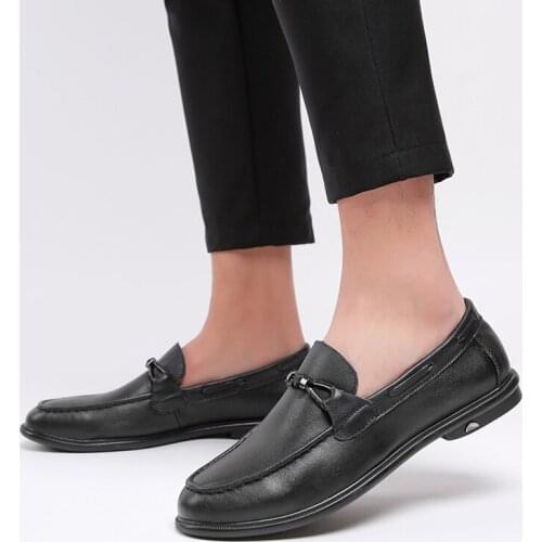Men Wedding Shoes black white slip on Emebroidered Loafers outdoor Fashionable Nightclub Party Shoes men Zapatos Hombre