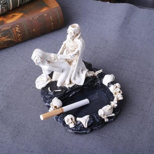 Halloween personalized skull ashtray custom resin crafts skull ashtrayAshtray desk decoration