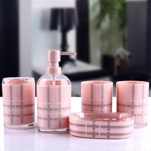 European Plexiglass bathroom set five-piece tooth tooth brush holder Soap Dispenser soap box bathroom accessories Wedding gifts