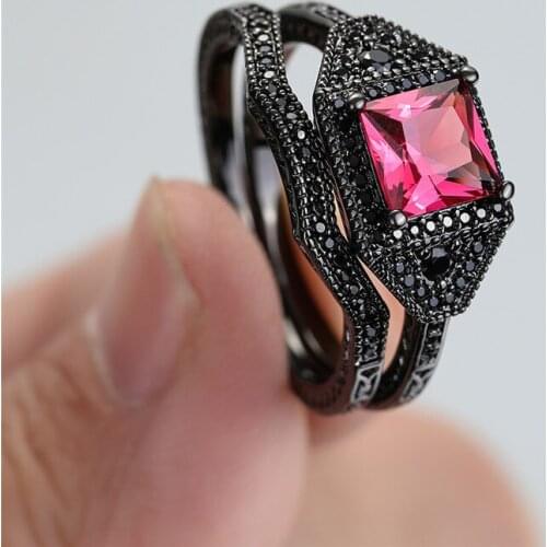 Luxury Female Red Crystal Stone Ring Set Charm 14KT Black Gold Wedding Rings For Women Punk Bride Square Zircon Engagement Ring