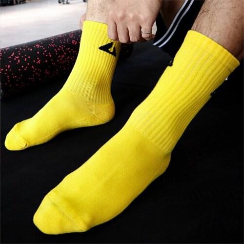 Sports Yoga Socks 2020 Autumn New Men And Womens Letter Printing cotton Breathable Comfortable Lightweight Running Riding Socks