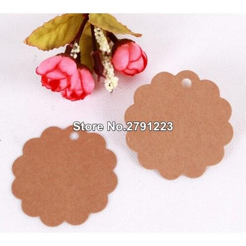 100Pcs 6*6 cm DIY Making Round Lace Shaped Kraft Paper Label For Wedding Decoration Card 3 Colors free shipping