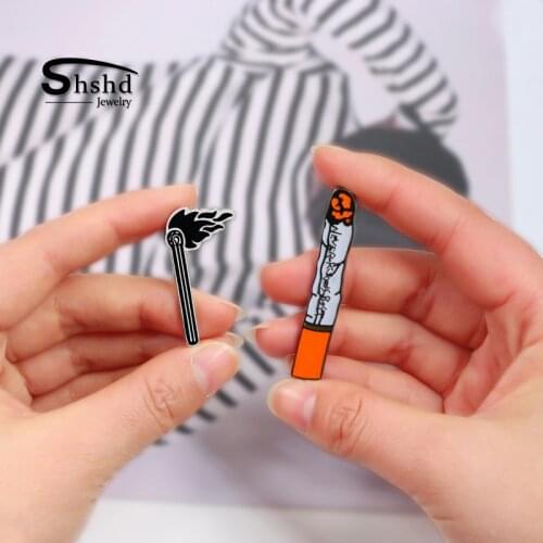 Creative Cool Lighted Cigarette Brooch Black Matches Men Enamel Pins Jackets Lapel Pin Neck Buckle Button Badge Smking Jewelry