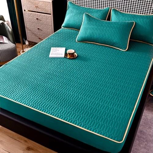 Cotton padded quilted mattress cover King size bed Quilted bed fitted sheets Antibacterial mattress cover Breathable mattress