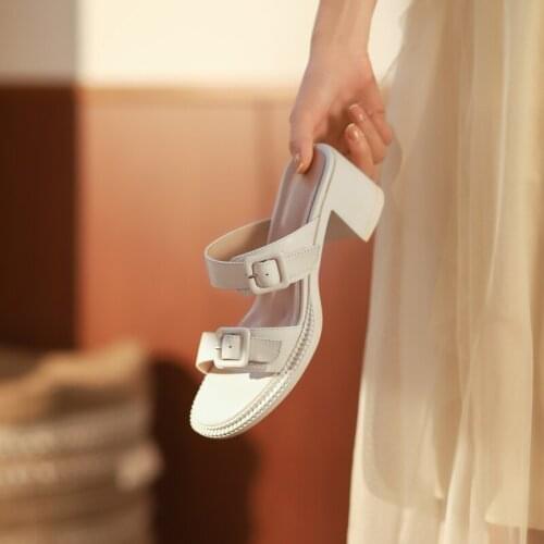 Sapatos femininos de couro feminino 2021 verão sandálias femininas de salto médio