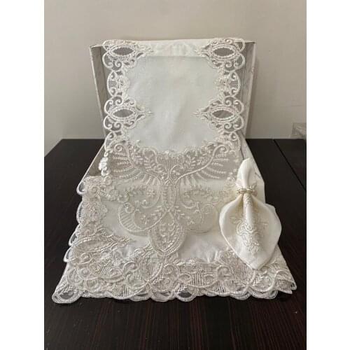 Leke Tutmaz Lüx Masa Örtüsü Takımı Yemek Seti 12 Kişilik