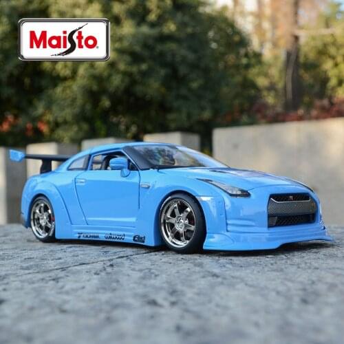 Maisto 1:24 Nissan 2009 GT-R Red Sports Car Static Die Cast Vehicles Collectible Model Car Toys