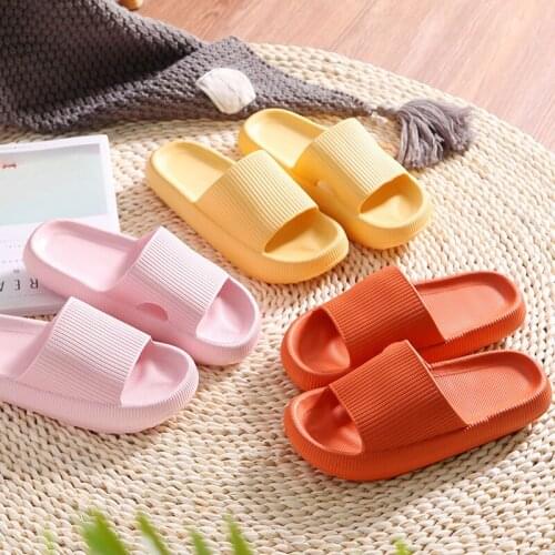 Thick-soled House Slippers Ladies Platform Flat Shoes Non-slip EVA Living Room Indoor Slippers Ladies Slippers 4.5cm Heel