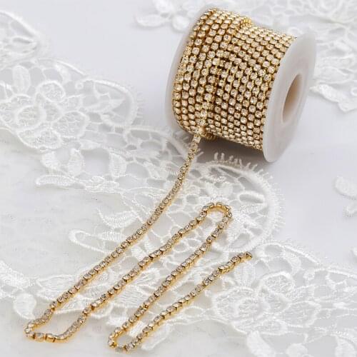 YANSTAR 10 Yards Single Row Rhinestone Hot Fix Chain Cup SS12 Environment Close Up Gold Rose Gold Chain Rhinestone Set YS972