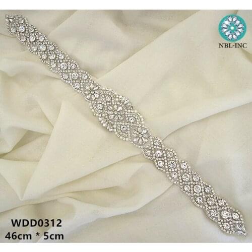 30pcs)Wholesale hand beaded sewing bridal sash iron on silver rhinestone crystal appliques for wedding dresses sash WDD0312