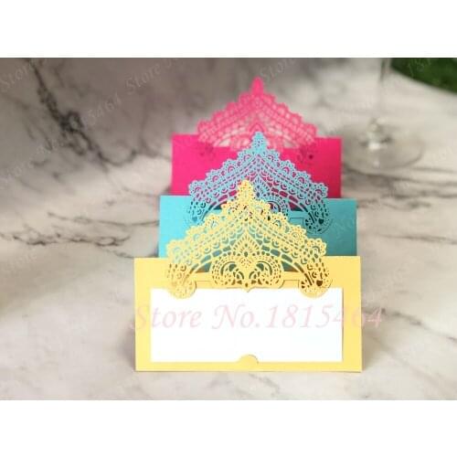 50pcs Openwork Flowers Table Card Wedding Romantic Invitation Card Wedding Place Card Banquet Decoration Number Name Card