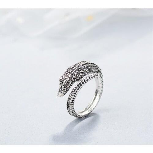 2019 new vintage neogothic crocodile alligator long tail width surface double layer ring animal party women jewelry